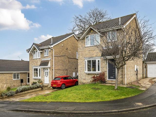 House for sale in Calverley, West Yorkshire
