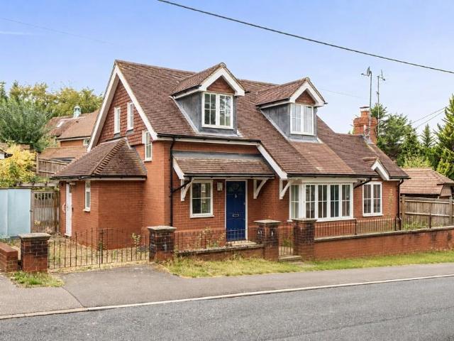 House for sale in Linchmere, Littlecote
