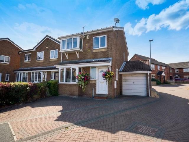 House for sale in Bramley, South Yorkshire