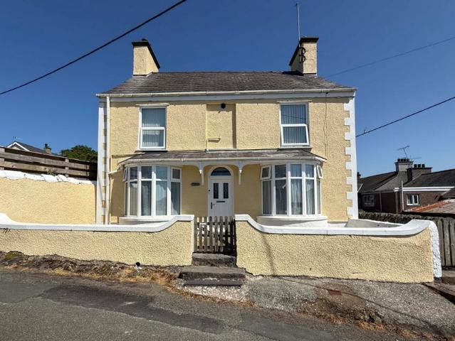House for sale in Porth Amlwch, Amlwch