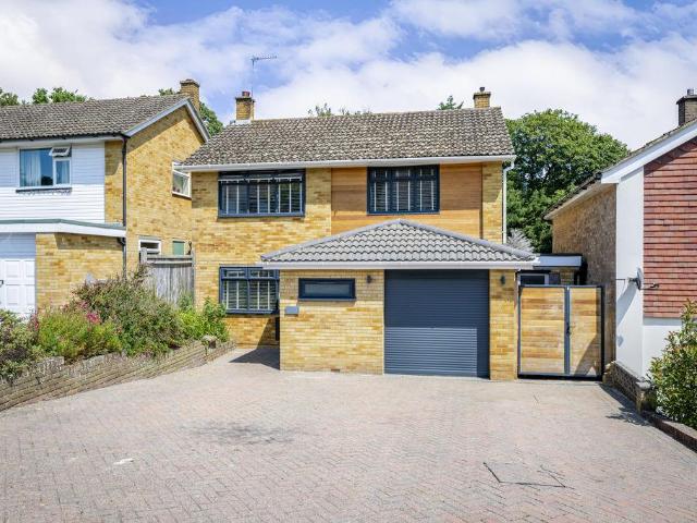 House for sale in Alderbrook, Cross In Hand