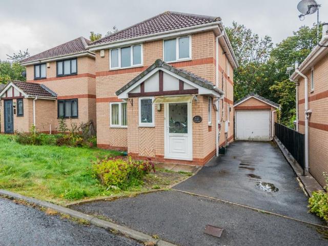 House for sale in Low Fold, Bradford