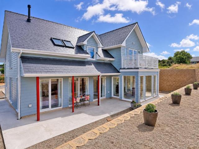 House for sale in Alderney, Poole