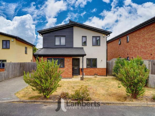 House for sale in Alderminster, Warwickshire