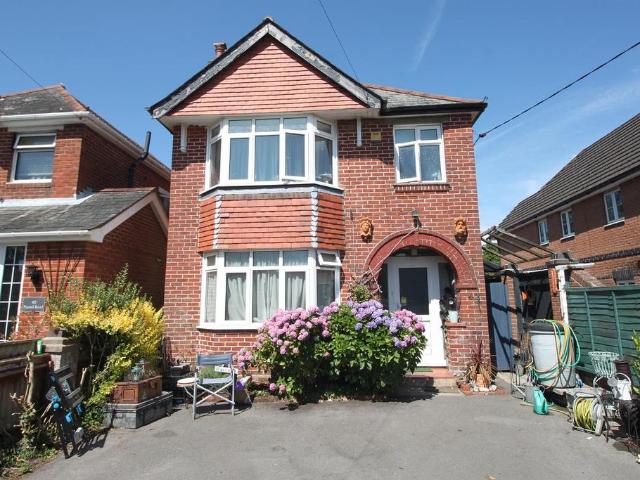 House for sale in Butlocks Heath, Helford