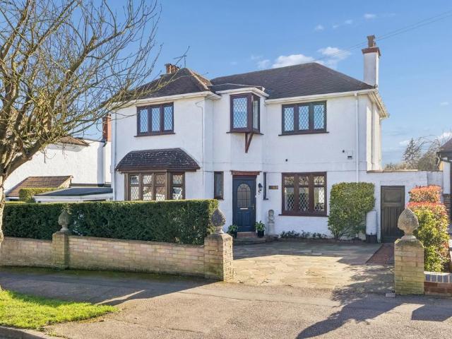 House for sale in Batchworth, Hertfordshire