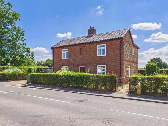 House for sale in East Tuddenham, Norfolk