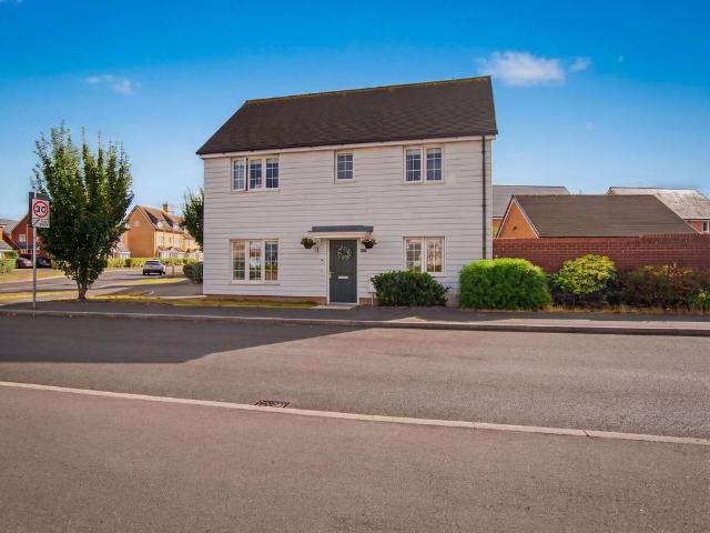 House for sale in Stroud Green, Barling