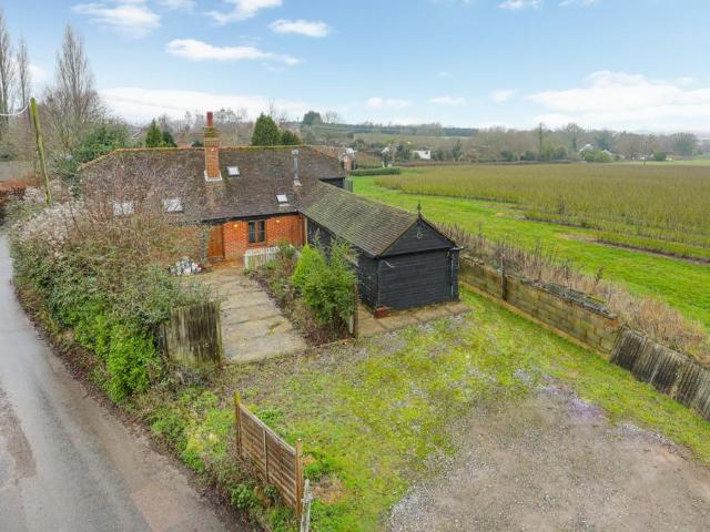 House for sale in Oversland, Oad Street