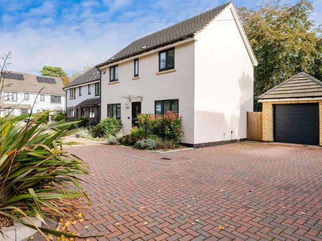 House for sale in Cleeve, North Somerset