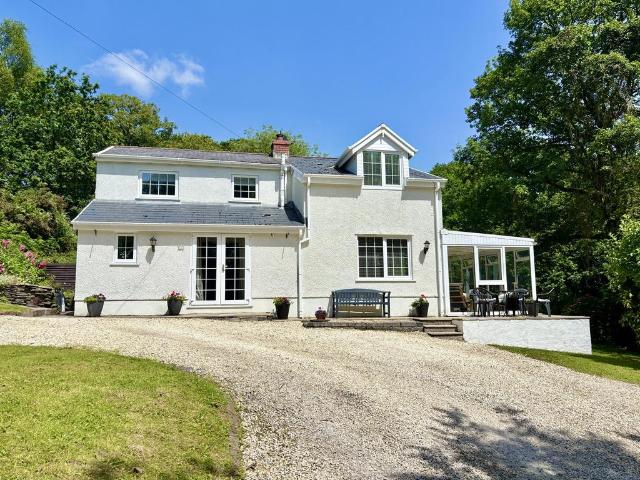 House for sale in Pontardawe, Trebanos