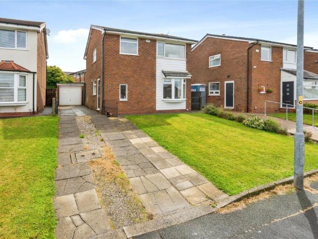 House for sale in Bradshaw, Bolton