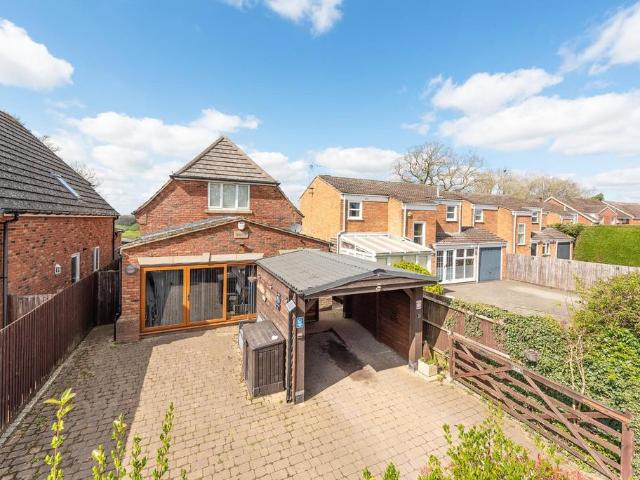 House for sale in Leighton-Linslade, Linslade