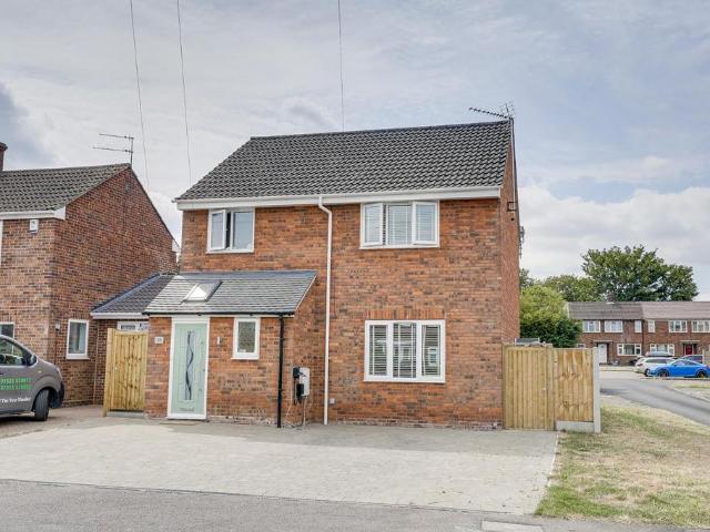 House for sale in Leighton-Linslade, Leighton Buzzard