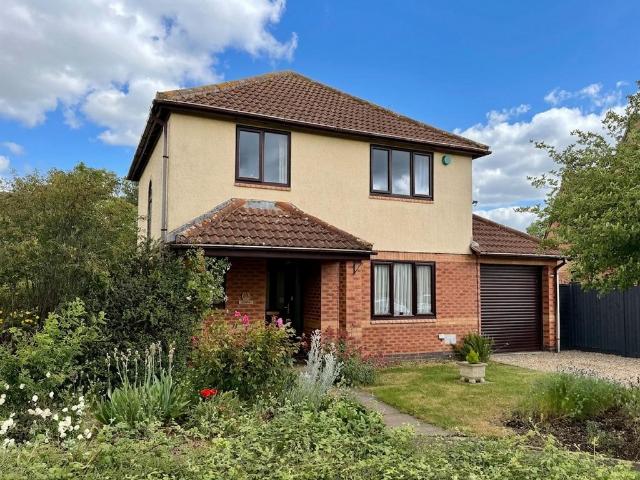 House for sale in Fenny Stratford, Milton Keynes