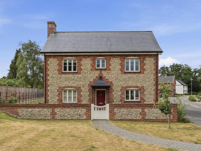 House for sale in Bedingfield, Suffolk