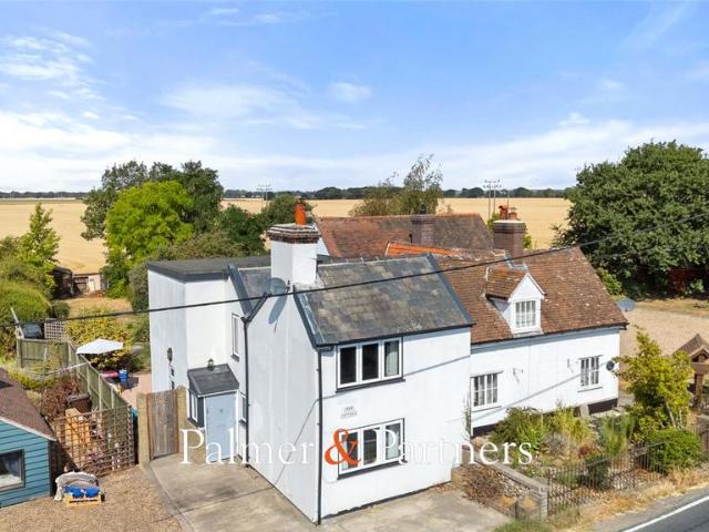 House for sale in Mistley, Dale Hill