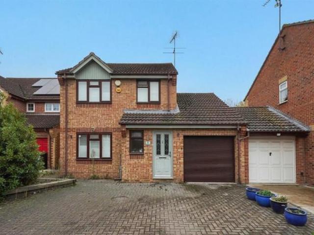House for sale in Worcester Park Estate, Monks Orchard