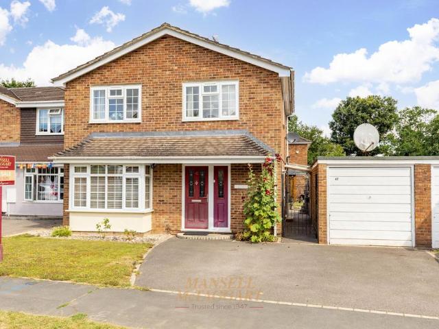 House for sale in Perryfields, West Sussex