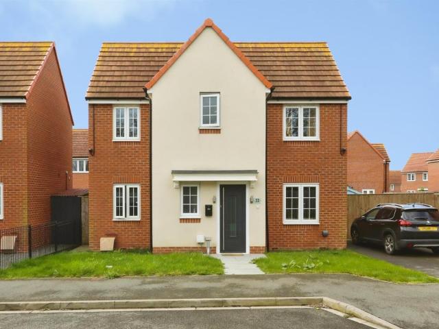 House for sale in Woodlands, South Yorkshire