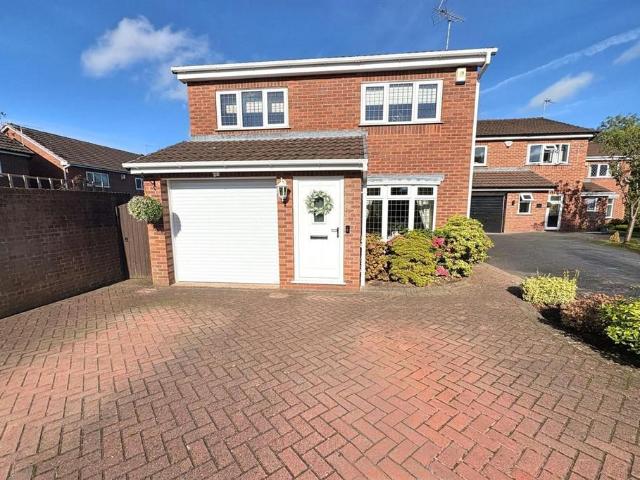 House for sale in Holmes Chapel