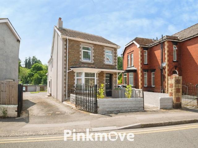 House for sale in Charlesville, Abersychan