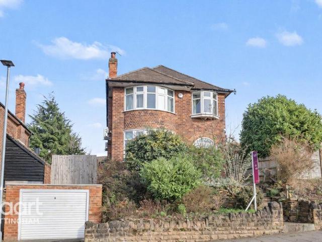 House for sale in Compton Acres, Barton In Fabis