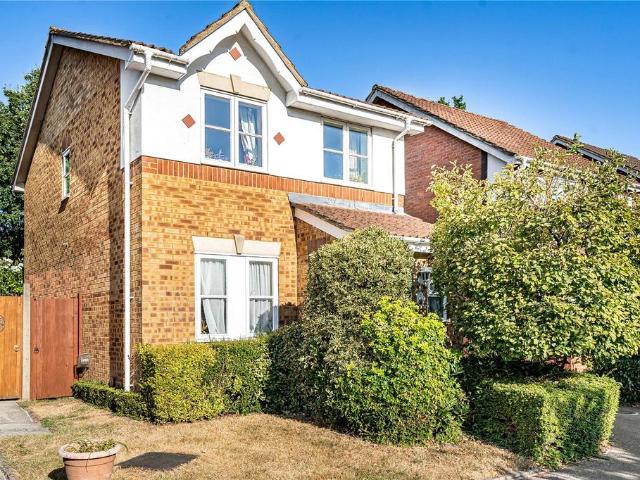 House for sale in Ash Vale, Guildford