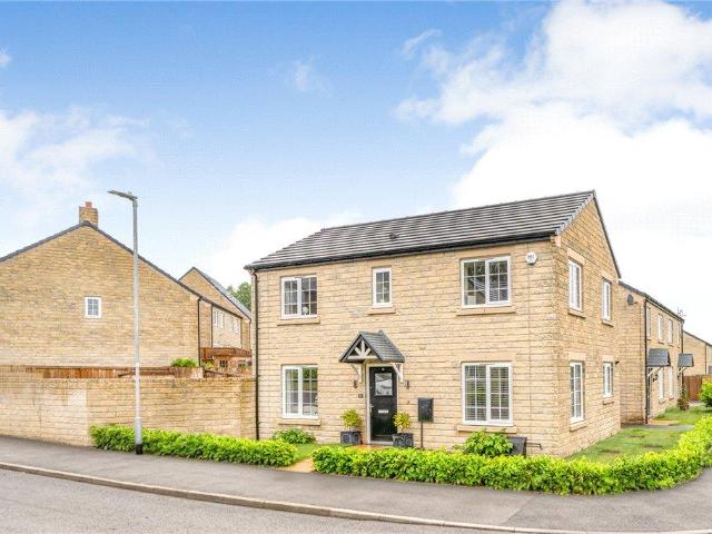 House for sale in Micklefield, West Yorkshire