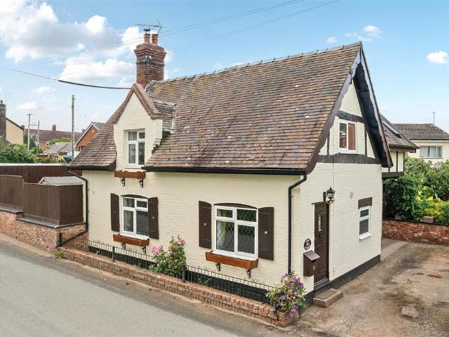 House for sale in Tetchill, Shropshire