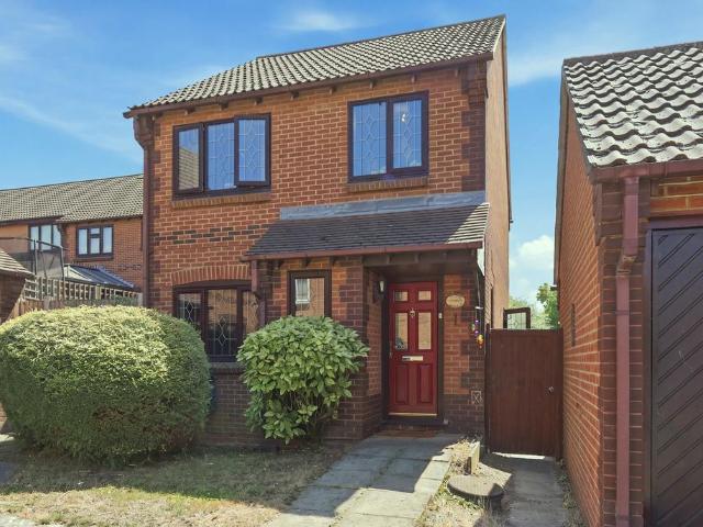 House for sale in North Stifford, Grays