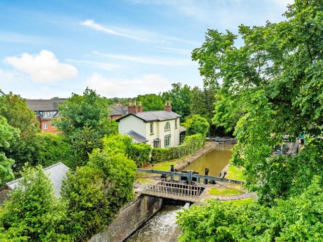 House for sale in Great Boughton, Boughton