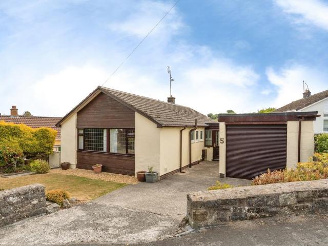 House for sale in Mold