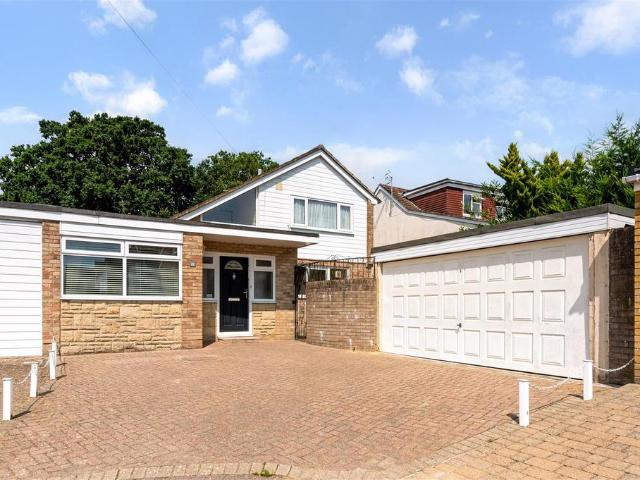 House for sale in Spring Vale, Hampshire
