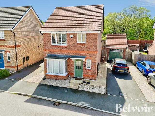 House for sale in Darlaston, West Midlands