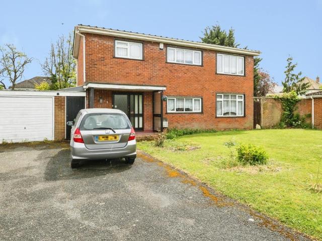 House for sale in Emerson Park, Greater London