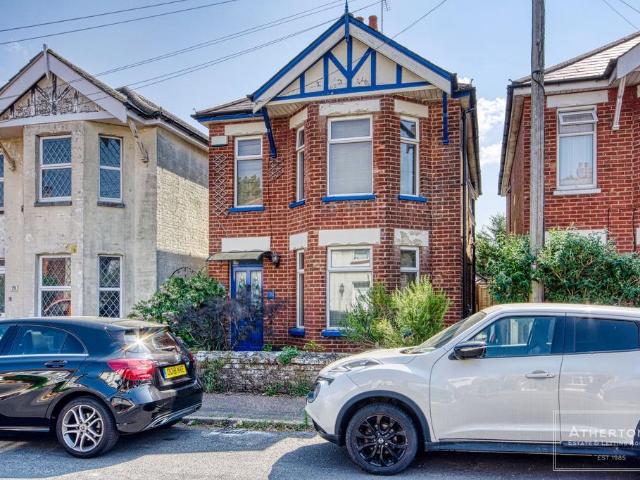 House for sale in Moordown, Bournemouth