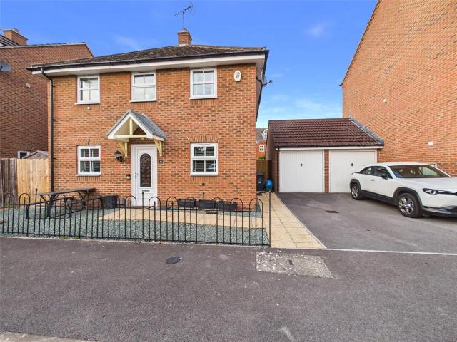 House for sale in Gloucester, Gloucestershire