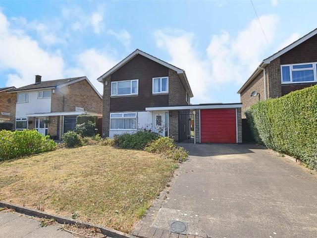 House for sale in Wybers Wood, Bradley
