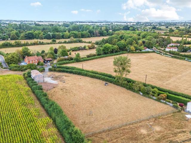 House for sale in Hedging, North Petherton