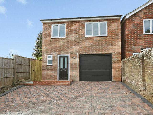 House for sale in Brockhurst, Gosport