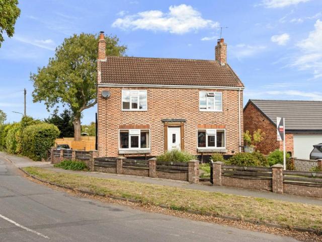 House for sale in Walkeringham, Bassetlaw
