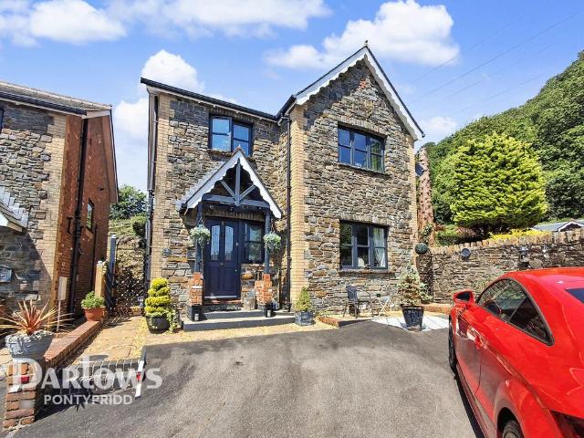 House for sale in Pontypridd, Wales