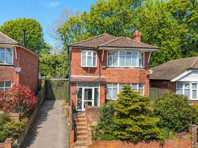 House for sale in Blacklands, Guestling Green