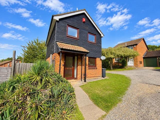 House for sale in Stopsley, Luton