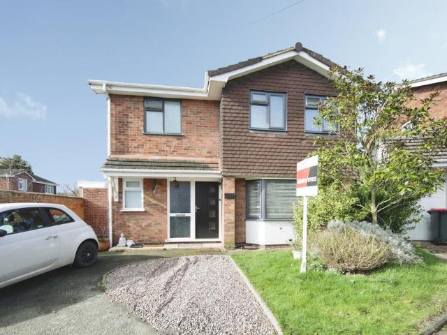 House for sale in Gun Hill, Warwickshire