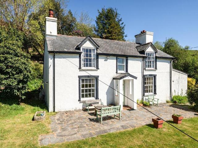 House for sale in Aberdyfi, Wales