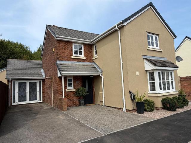 House for sale in Nantyglo and Blaina, Wales