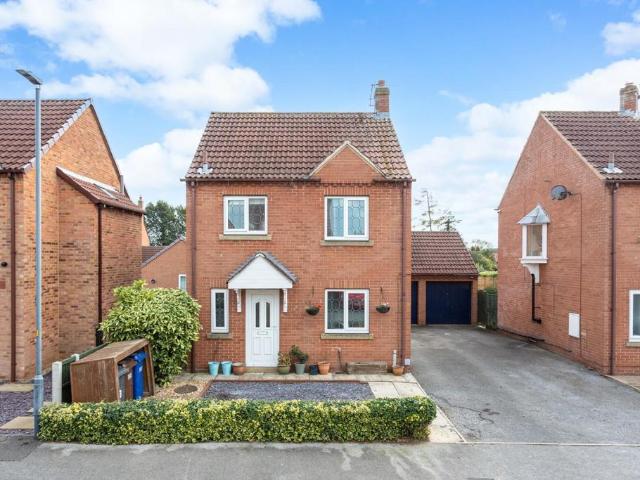 House for sale in Wistow