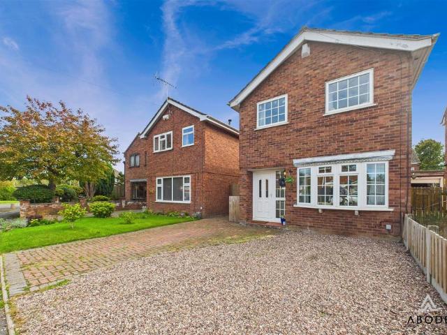House for sale in The Heath, Beamhurst